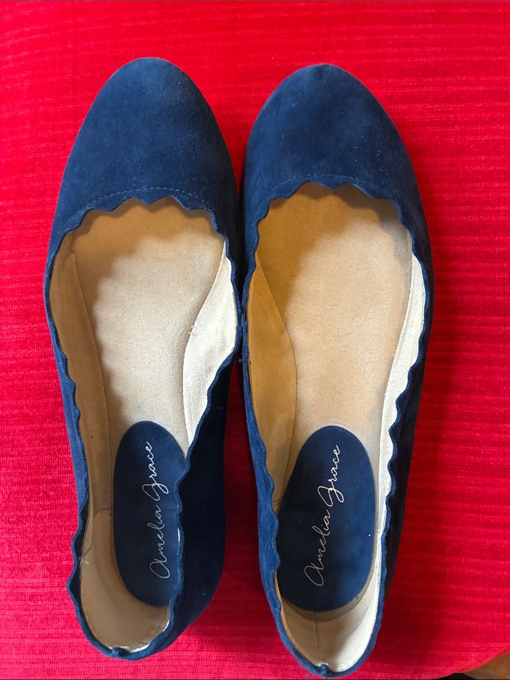 Amelia Grace Wynn BLUE Suede Scalloped Ballet Flats Size 8&1/2